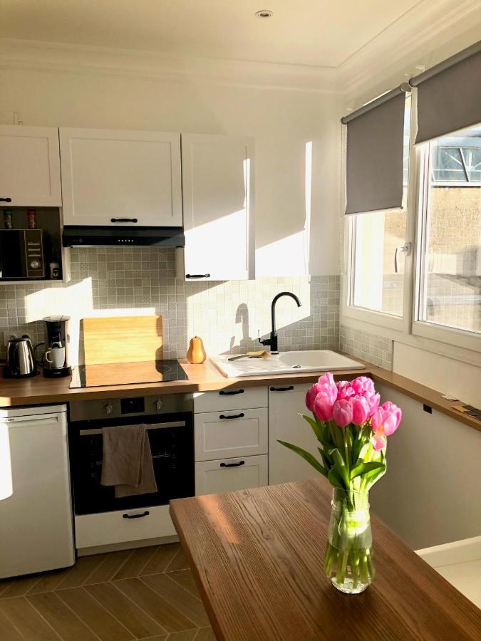 Bel Appartement Renove, Centre De 반느 외부 사진